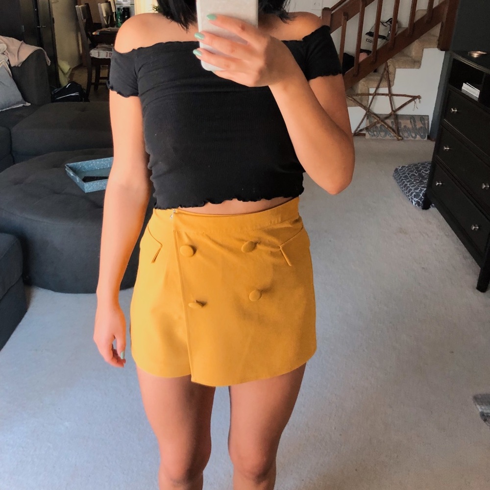 mustard skort
